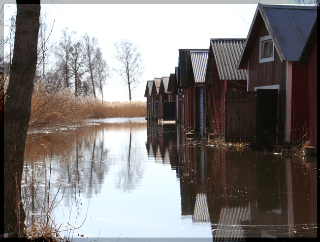 Beautiful Lunger - the boathouses!