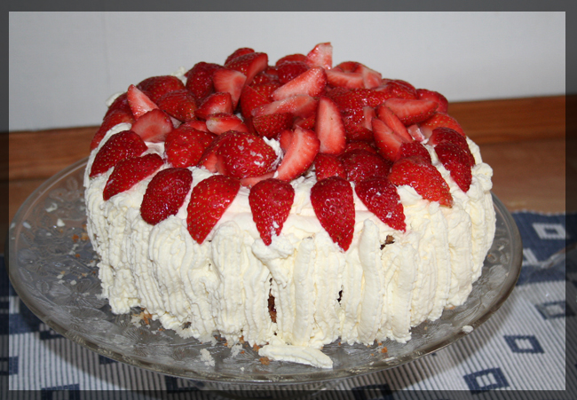 strawberry cake!